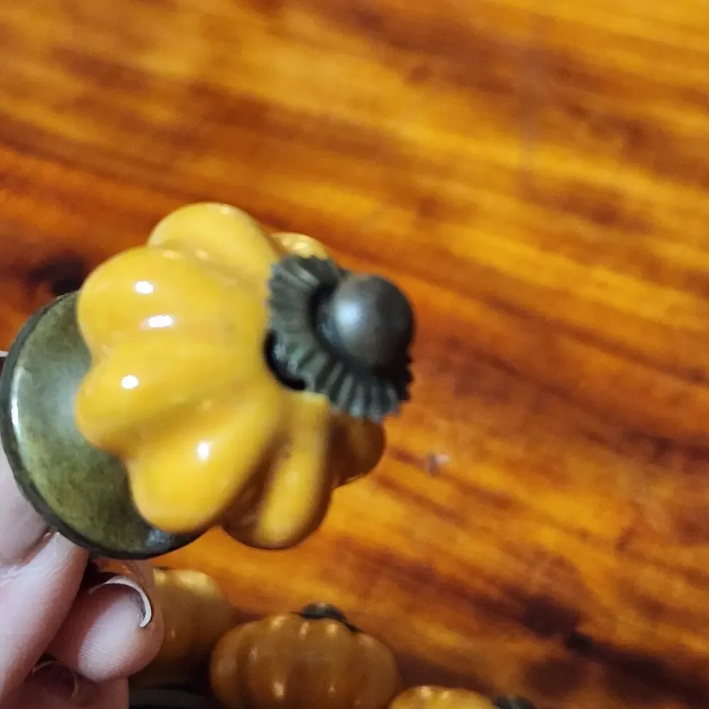 4 Light Orange Ceramic Melon Knobs Vtg Drawer Pulls Cabinet DIY Dresser Vanity